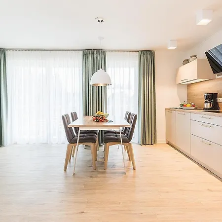 Apartmenthaus Am Park Am Park 02 * Prerow